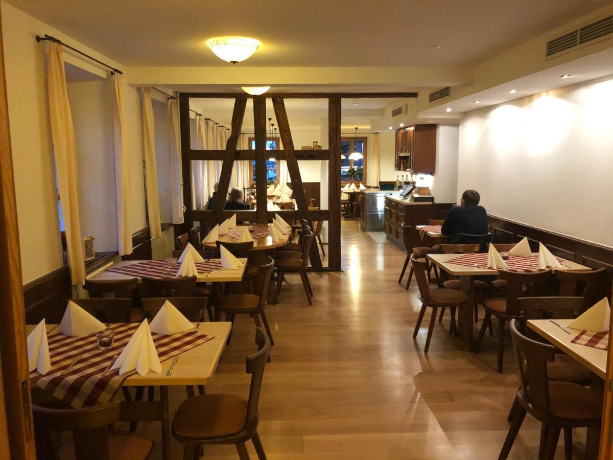Gasthaus Adler คอนสตานซ์ ภายนอก รูปภาพ